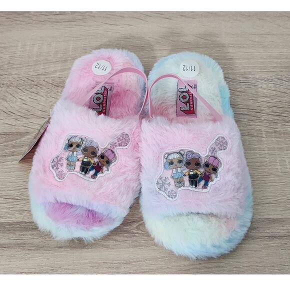 LOL Doll Girls Fuzzy Slippers Sz 11/12 Pink Slip On House Shoes NEW with tags - Picture 2 of 8